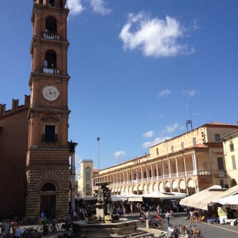 Piazza del Popolo - Landmarks & Historical Buildings Near Me - Faenza, RA