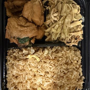 Chef Chang Express - Three Cup Chicken, Shredded Pork With Bamboo Shoots, Fried Rice With Egg - Chinese Near Me - New York, New York Chef Chang Express - Three Cup Chicken, Shredded Pork With Bamboo Shoots, Fried Rice With Egg - Chinese Near Me - New York, New York