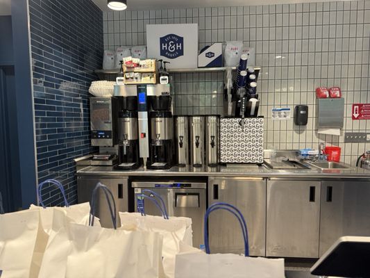 H&H Bagels by null