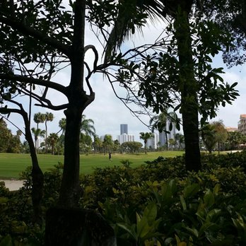 Don Soffer Exercise Trail - Pretty views around the golf courses - Parks Near Me - Aventura, Florida