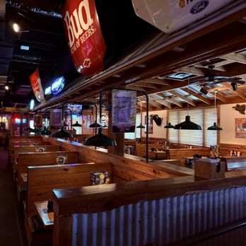 Texas Roadhouse - Empty restaurant but they would only seat us directly looking into the men's bathroom - Barbeque Near Me - Edwardsville, Illinois Texas Roadhouse - Empty restaurant but they would only seat us directly looking into the men's bathroom - Barbeque Near Me - Edwardsville, Illinois