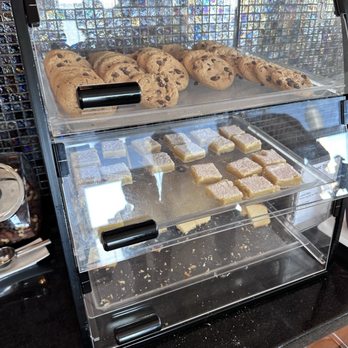 United Club - Cookies - Airport Lounges Near Me - Las Vegas, Nevada United Club - Cookies - Airport Lounges Near Me - Las Vegas, Nevada