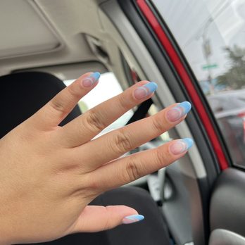 La Vie Nails - Nail Salons Near Me - Alameda, California
