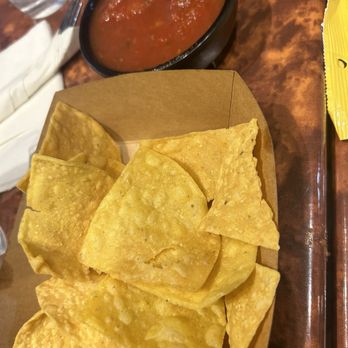 Amigo's - Complimentary Chips and Salsa - Mexican Near Me - Kahului, Hawaii