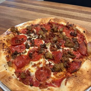 Yard House - The Carnivore Pizza - New American Near Me - Rancho Cucamonga, California Yard House - The Carnivore Pizza - New American Near Me - Rancho Cucamonga, California