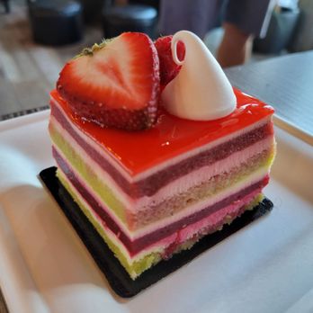 Maison Valentine - Summer Vibes - Bakeries Near Me - Miami Beach, Florida