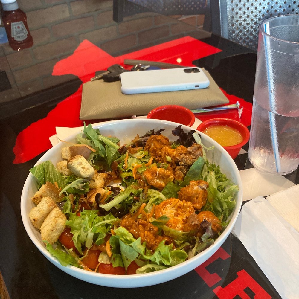 Texas Huddle - Extensive menu everything from bbq to salads very good - Chicken Wings Near Me - Webster, Texas Texas Huddle - Extensive menu everything from bbq to salads very good - Chicken Wings Near Me - Webster, Texas