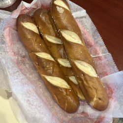 Twiggy's - Pretzel stick appetizer