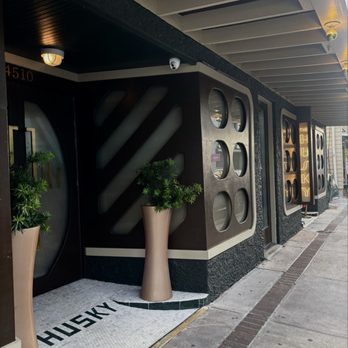The Husky - exterior - Burgers Near Me - New Orleans, Louisiana The Husky - exterior - Burgers Near Me - New Orleans, Louisiana