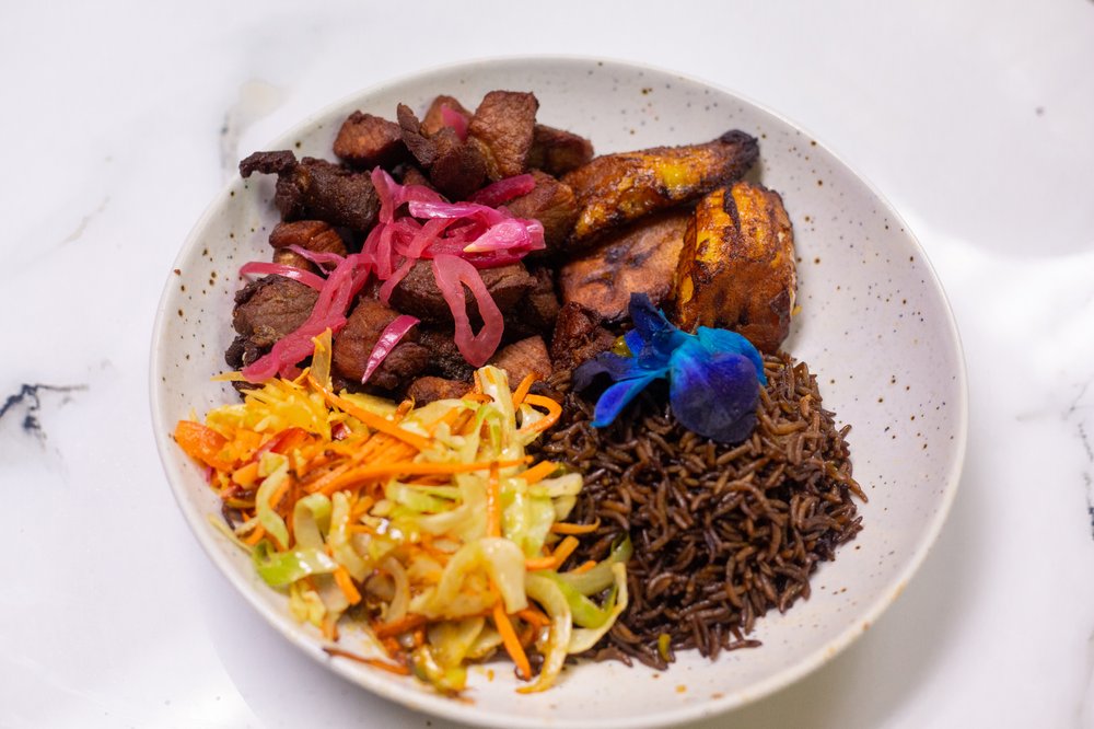 HOUSE 157 RESTAURANT & BAR 101 Photos & 61 Reviews 157 E Westfield