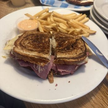 Hofbrauhaus Pittsburgh - Rueben - German Near Me - Pittsburgh, Pennsylvania