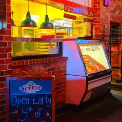 Texas Roadhouse - The wait