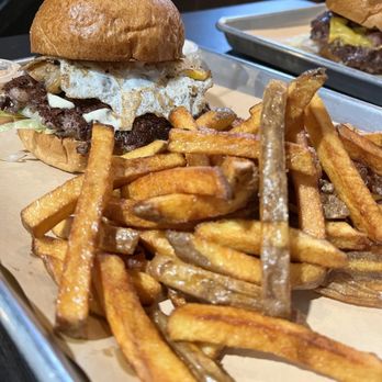 Matt’s Burger Lab - Burgers Near Me - Toronto, Ontario