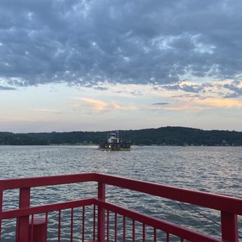 Merrimac Ferry - Sunset - Public Transportation Near Me Merrimac Ferry - Sunset - Public Transportation Near Me