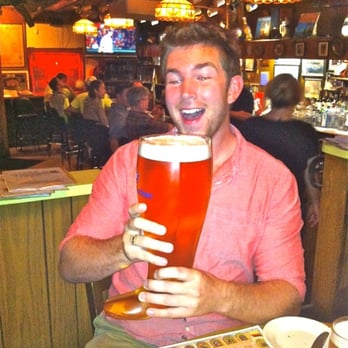 Laschet's Inn - BOOT! - German Near Me - Chicago, Illinois