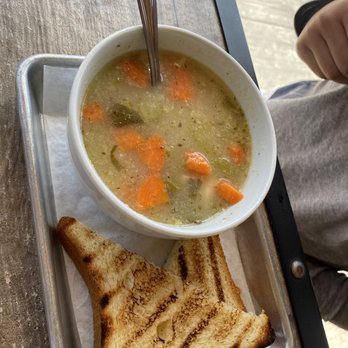 Wild Oak Cafe - Chicken noodle soup - Cafes Near Me - Glendale, California