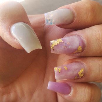 209 Nails Lounge - Nail Salons Near Me - Stockton, California