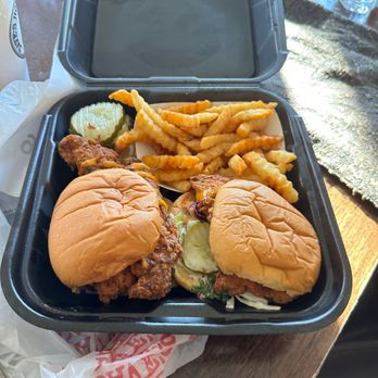 DAVE’S HOT CHICKEN - Updated December 2025 - 203 Photos & 172 Reviews ...