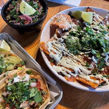 En Su Boca - Nachos totopos, brussels sprouts & tacos - Mexican Near Me - Richmond, Virginia En Su Boca - Nachos totopos, brussels sprouts & tacos - Mexican Near Me - Richmond, Virginia