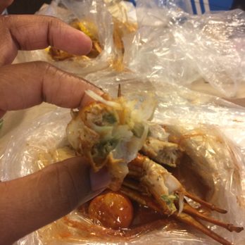 Crackin Crawfish - Dirty crab! Disgusting! Had to toss 2 lbs! - Cajun/Creole Near Me - Charlotte, North Carolina