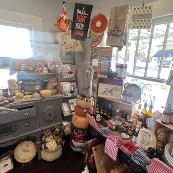 The Kitchen Table - So many cute things - Home Decor Near Me - Sacramento, California