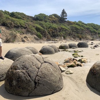 Moeraki Boulders Cafe - Cafes Near Me Moeraki Boulders Cafe - Cafes Near Me