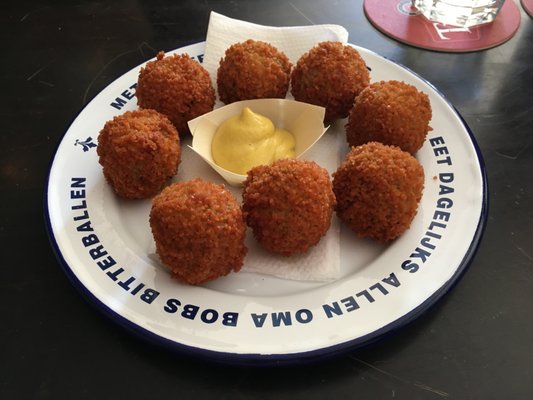 Proeflokaal De Kruis by null