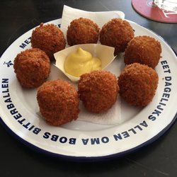 Proeflokaal De Kruis - Bitterballen