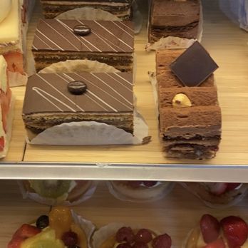 Afters Cafe - Dessert case - Ice Cream & Frozen Yogurt Near Me - Baltimore, Maryland