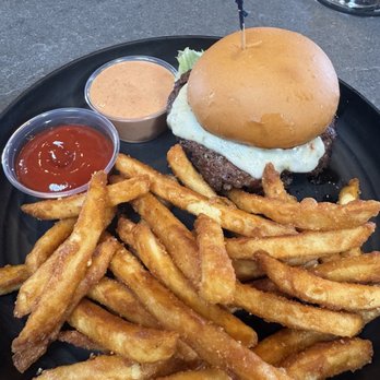 Eugene Burger Company - Burgers Near Me - Eugene, Oregon