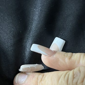 Dali Nails & Lashes - More trash - Nail Salons Near Me - Yucaipa, California