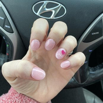 California Pro Nails - Left hand. All different shapes, length, and thickness. - Nail Salons Near Me - Kansas City, Missouri California Pro Nails - Left hand. All different shapes, length, and thickness. - Nail Salons Near Me - Kansas City, Missouri