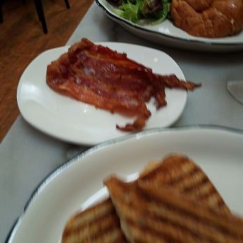 Cheesetique - Grilled cheese - Cheese Shops Near Me - Alexandria, Virginia