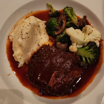 Cracked Pepper Bistro - Shortrib - New American Near Me - Fresno, California