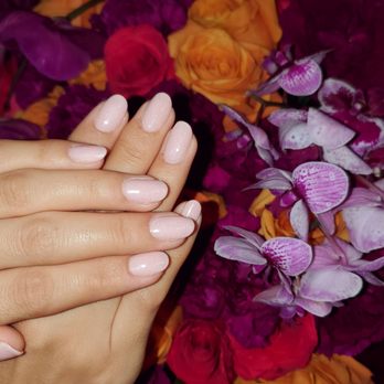 Vera Nail Spa - Dip powder Mani by Kelly. Color 06 - Nail Salons Near Me - Downey, California