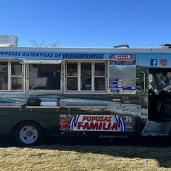 Pupusas Familia