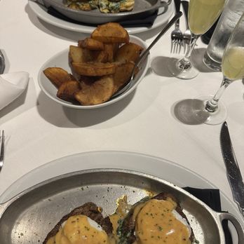 Ruth's Chris Steak House - Steakhouses Near Me - Sacramento, California