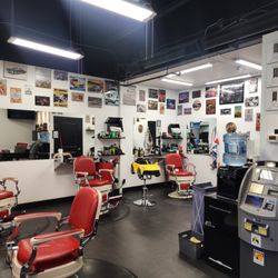 Straight 8 Barbers - Aberdeen