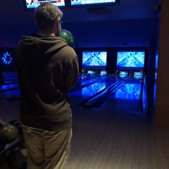 Lucky Strike Bellevue - Bowling Near Me - Bellevue, Washington Lucky Strike Bellevue - Bowling Near Me - Bellevue, Washington