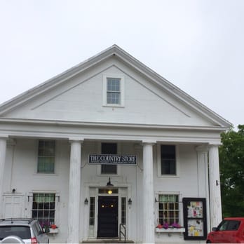 Petersham Country Store - the front of the building - Grocery Near Me - Petersham, Massachusetts