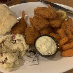 Dacotah Restaurant - Fried shrimp dinner