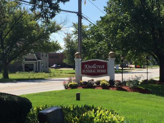 KNOLLCREST FUNERAL HOME - Updated June 2026 - 11 Photos & 14 Reviews