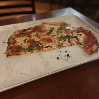 Vin 909 - Margarita pizza - New American Near Me - Annapolis, Maryland Vin 909 - Margarita pizza - New American Near Me - Annapolis, Maryland