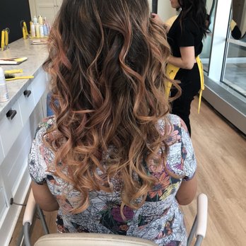 Drybar - White Plains - Blow Dry/Out Services Near Me - White Plains, New York Drybar - White Plains - Blow Dry/Out Services Near Me - White Plains, New York