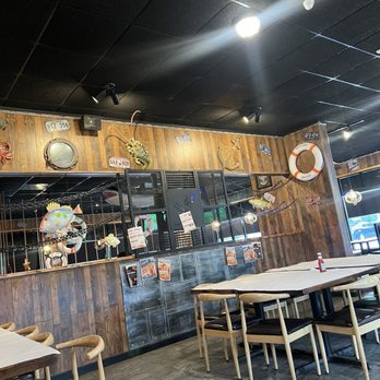 Crab Du Jour - Wilson - Inside - Seafood Near Me - Wilson, North Carolina