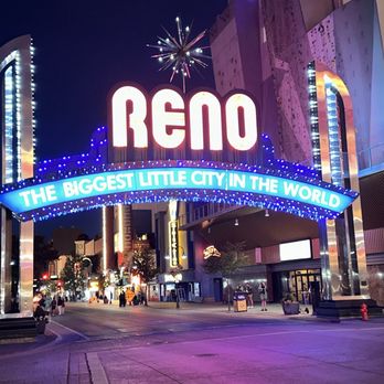 New Reno Arch - Night Views - Landmarks & Historical Buildings Near Me - Reno, Nevada