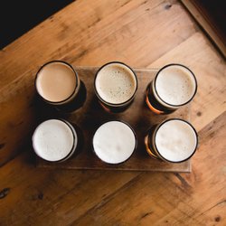Le Bien Le Malt - Beerflight Le Bien le Malt, Rimouski Pub Bar Microbrasserie