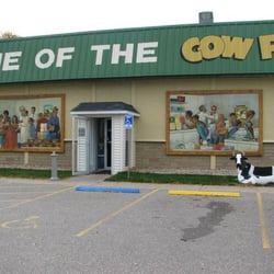 Baraboo Candy Company - Home of the Cow Pie