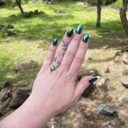 Vibe Nails and Spa