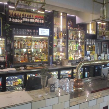 Lady Daly Hotel - Bars Near Me - Hindmarsh, SA
